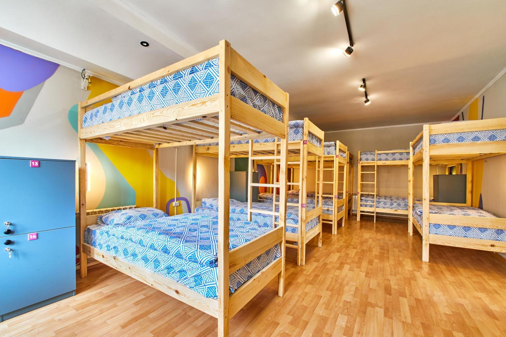 Wanderlust Riverside Hostel *